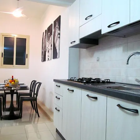 شقة Trinacria House *